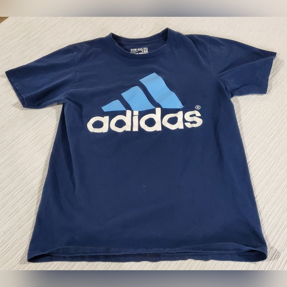 Adidas Tshirt